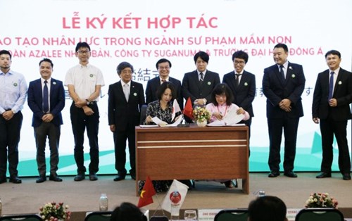 Sinh viên ngành Giáo dục mầm non được huấn luyện kỹ năng chuẩn Nhật Bản