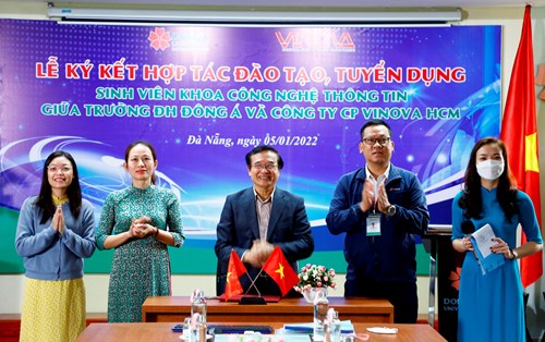 Vinova HCM hợp tác đào tạo và cung ứng nhân lực Công nghệ thông tin từ Đại học Đông Á
