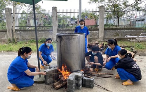 Ðón xuân trong bệnh viện dã chiến