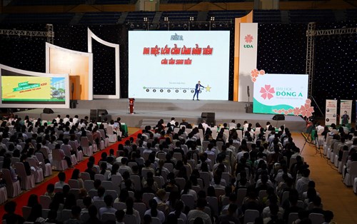 Ấn tượng chương trình học tập đầu khóa 2022 tân sinh viên Đại học Đông Á
