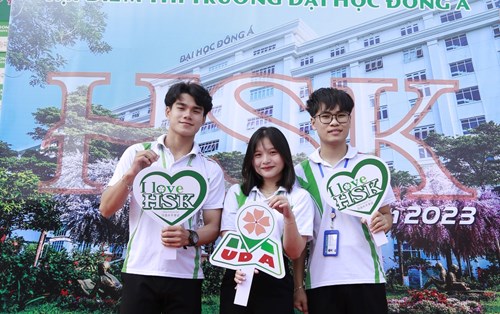 Hơn 700 thí sinh tham gia kỳ thi chứng chỉ tiếng Trung HSK tại Đại học Đông Á