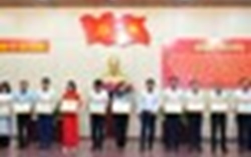 Đại học Đông Á là đơn vị xuất sắc trong đổi mới toàn diện giáo dục đào tạo theo NQ 29TW
