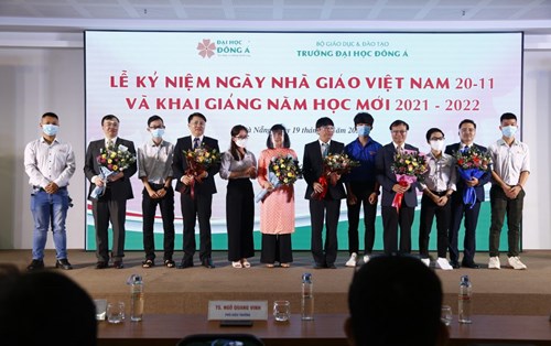Nhiều hoạt động ý nghĩa kỷ niệm Ngày Nhà giáo Việt Nam, khai giảng năm học mới
